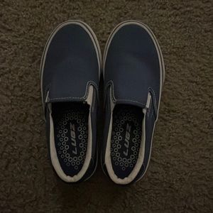 Blue lugz Size: women’s 5.5